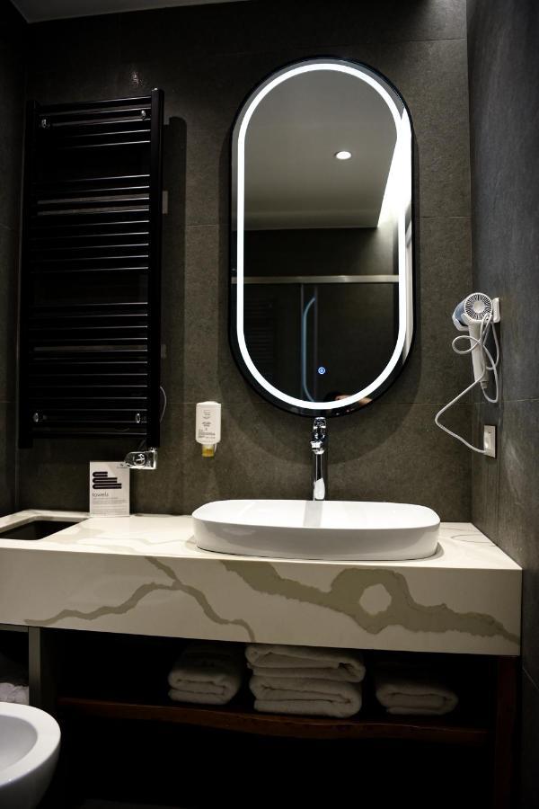 The Wilson Tirana Hotel Eksteriør billede
