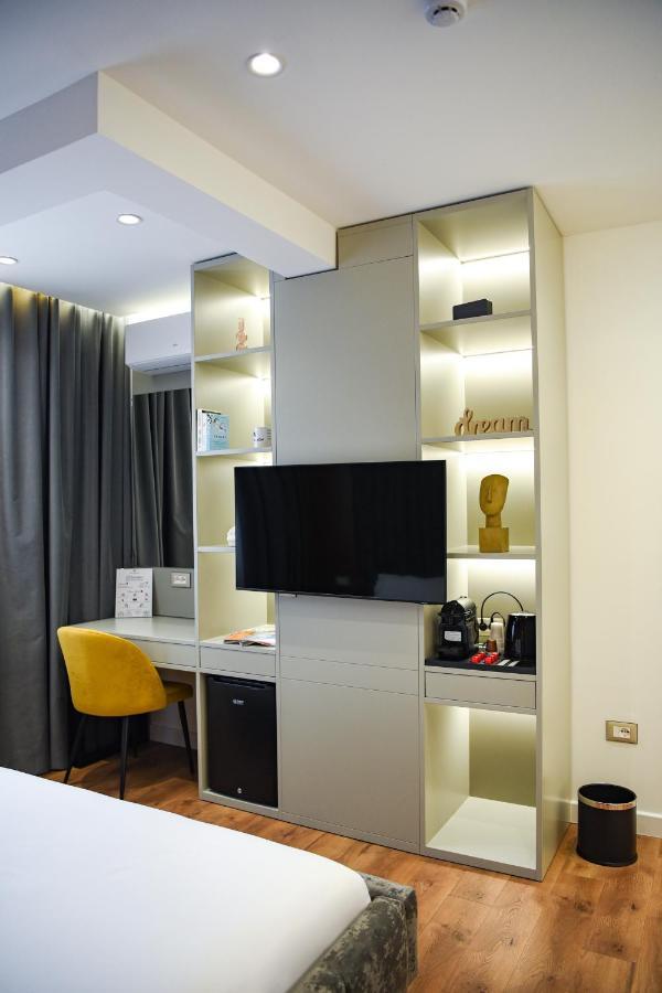 The Wilson Tirana Hotel Eksteriør billede