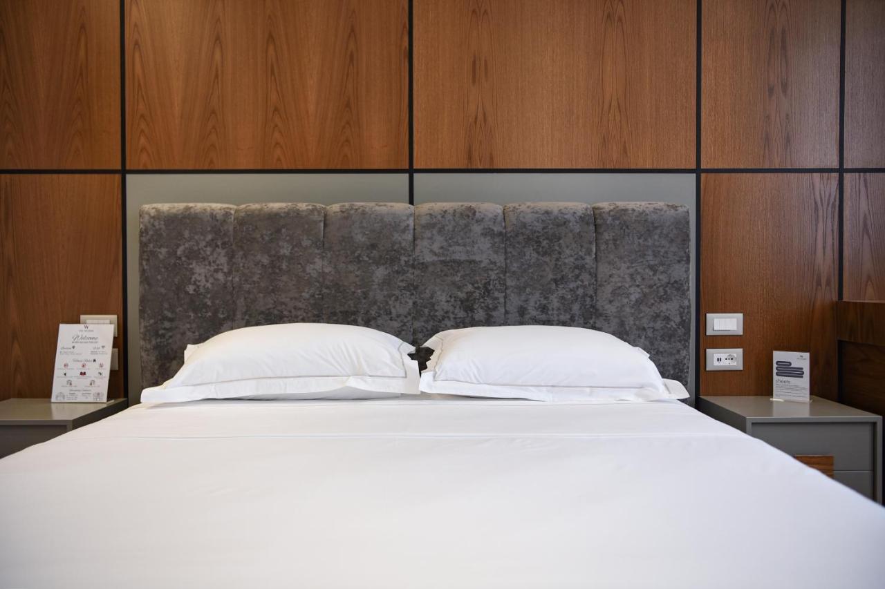 The Wilson Tirana Hotel Eksteriør billede